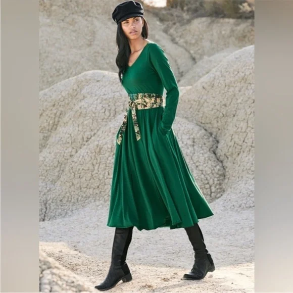 PERUVIAN CONNECTION Women’s MEDIUM Riley Dress Midi Long Sleeve Dress Green - Picture 1 of 6